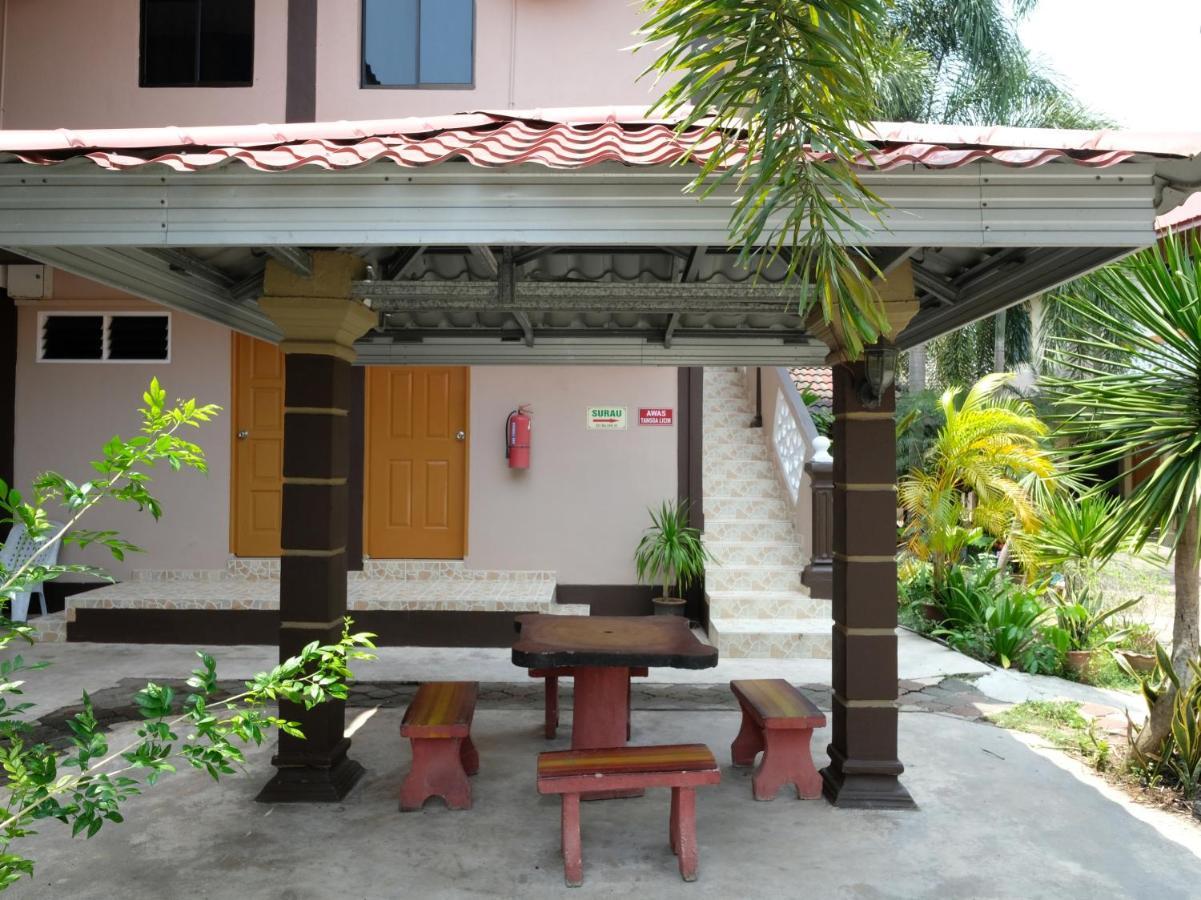 โอโย 44005 เซนางิน รีสอร์ต แอนด์ คาเฟ่ Hotel Tumpat ภายนอก รูปภาพ