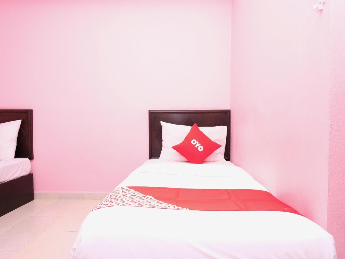 โอโย 44005 เซนางิน รีสอร์ต แอนด์ คาเฟ่ Hotel Tumpat ภายนอก รูปภาพ
